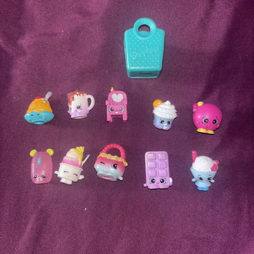 Shopkins Random Lot of 11 No Duplicates Food Figures and Teal Basket